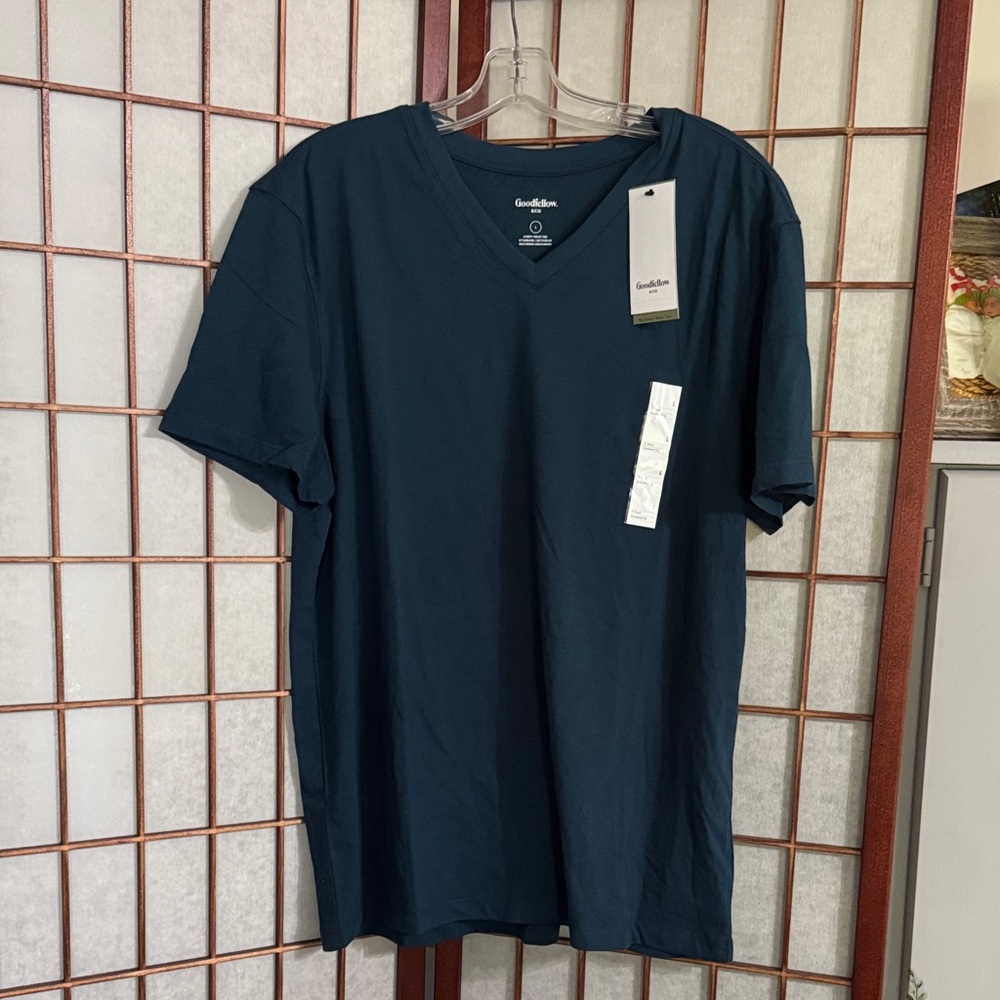 Goodfellow & Co Men's Dark Teal V-Neck Tee PTP 21 inches